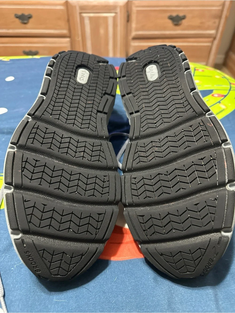 Brooks Addiction Walker